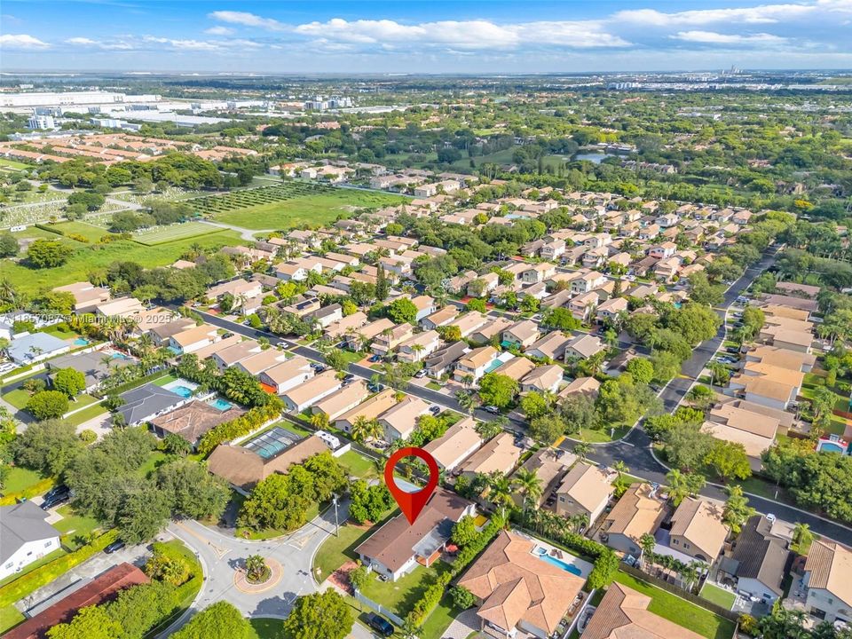 For Sale: $1,079,999 (4 beds, 3 baths, 1748 Square Feet)