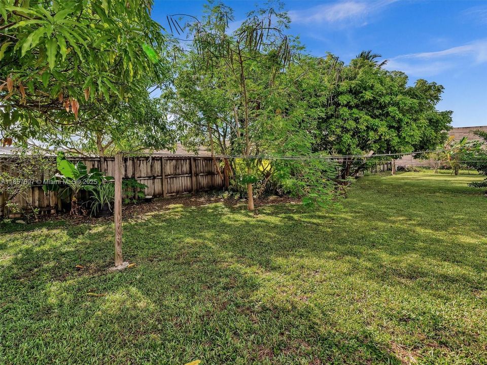 Недавно продано: $529,900 (3 спален, 2 ванн, 1644 Квадратных фут)