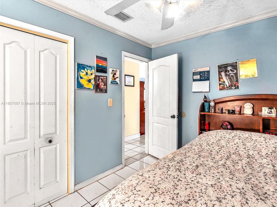 Недавно продано: $529,900 (3 спален, 2 ванн, 1644 Квадратных фут)