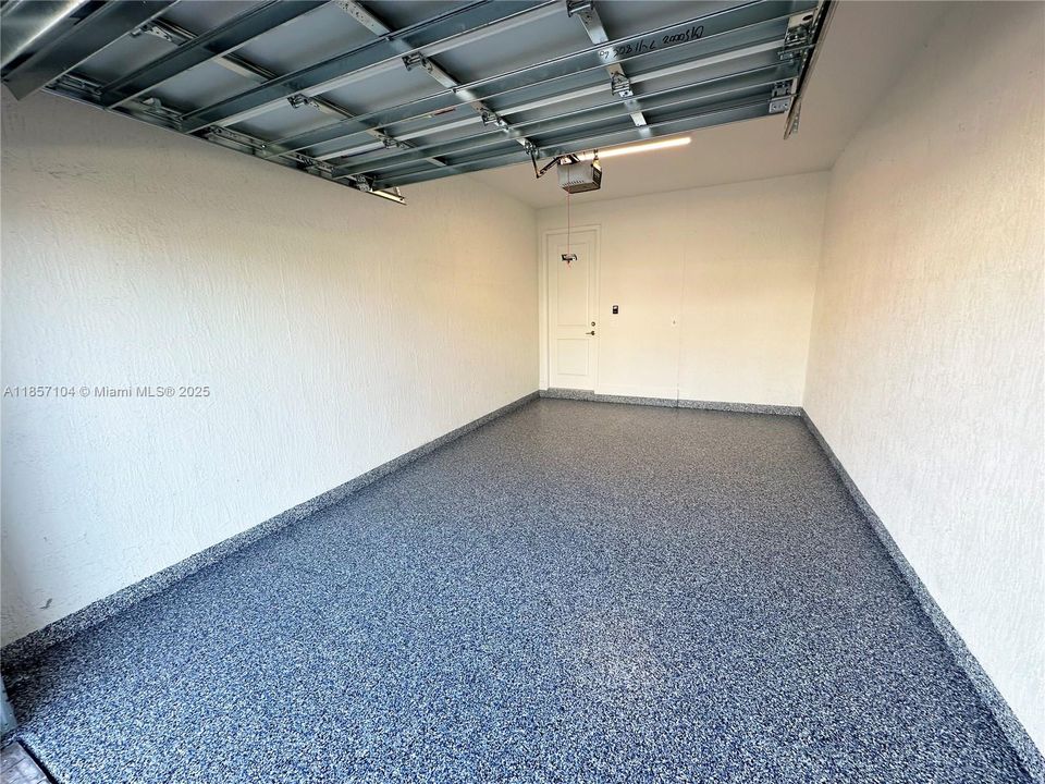 For Rent: $7,400 (5 beds, 4 baths, 3888 Square Feet)