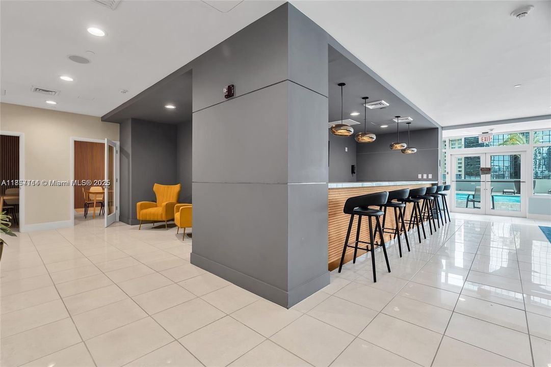 На продажу: $870,000 (3 спален, 2 ванн, 1551 Квадратных фут)