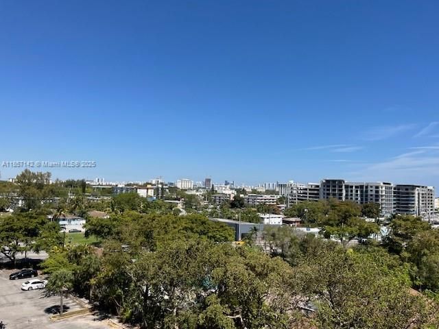 待售: $239,900 (2 贝兹, 2 浴室, 1182 平方英尺)