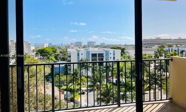 待售: $239,900 (2 贝兹, 2 浴室, 1182 平方英尺)