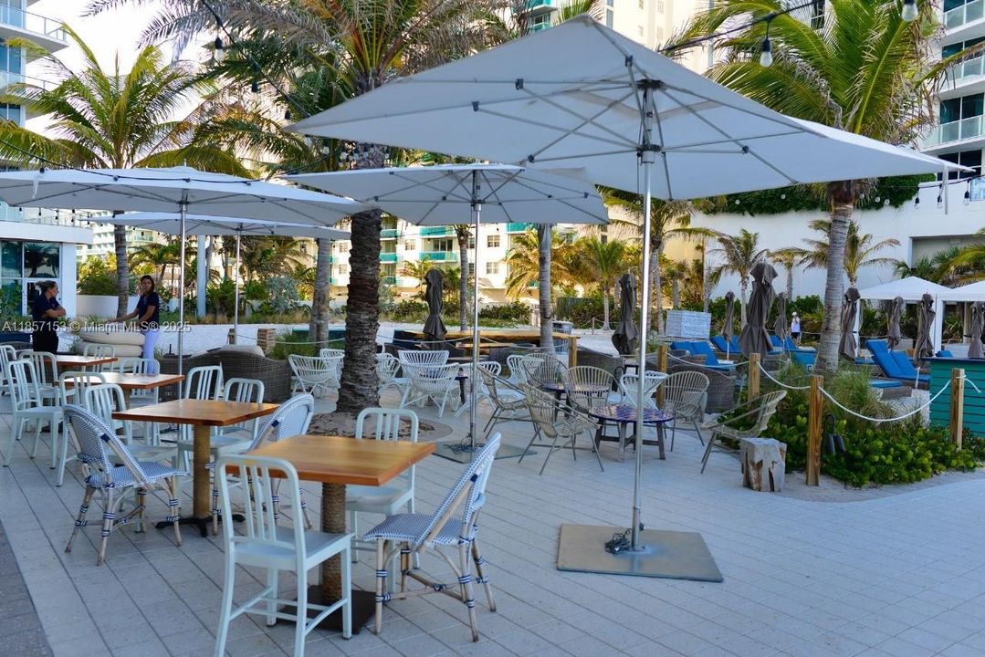 待售: $945,000 (2 贝兹, 2 浴室, 1136 平方英尺)