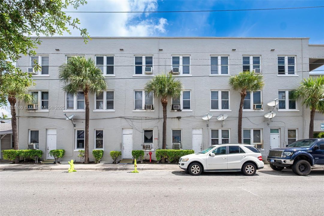 Vendido Recientemente: $3,500,000 (0 camas, 0 baños, 0 Pies cuadrados)