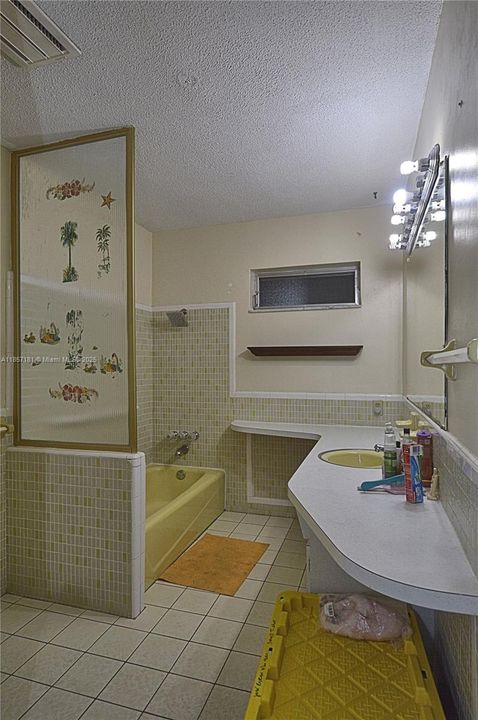 Недавно продано: $375,000 (3 спален, 2 ванн, 1656 Квадратных фут)