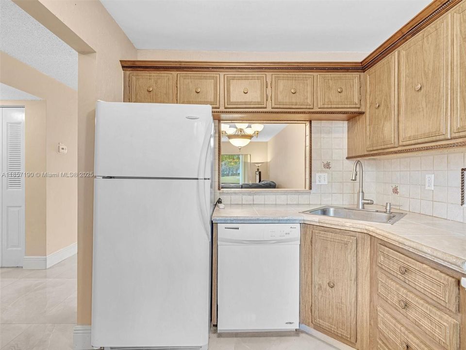 Recently Sold: $80,000 (2 beds, 2 baths, 876 Square Feet)