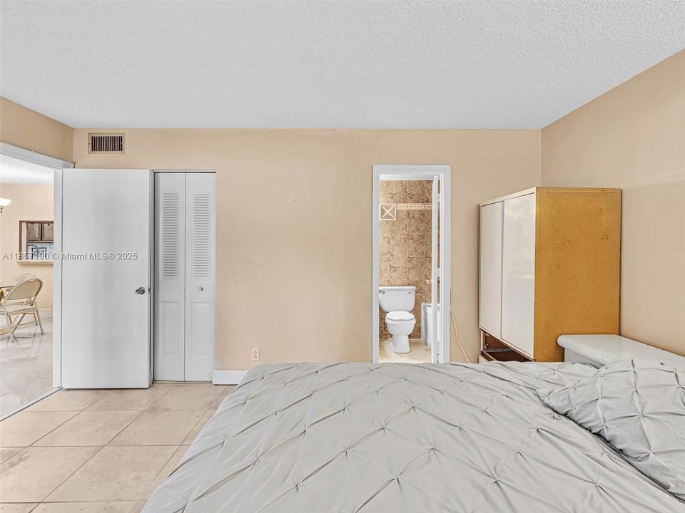 Recently Sold: $80,000 (2 beds, 2 baths, 876 Square Feet)