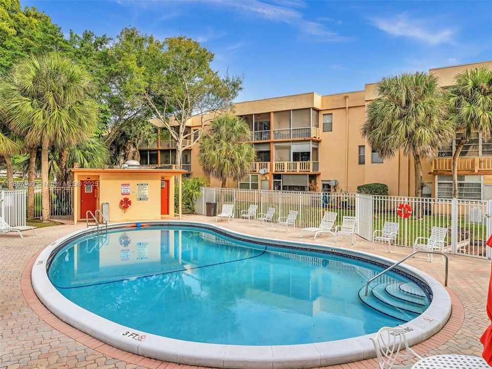 Recently Sold: $80,000 (2 beds, 2 baths, 876 Square Feet)