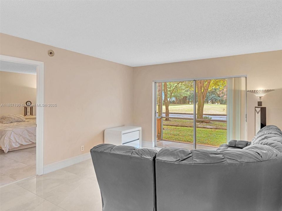 Recently Sold: $80,000 (2 beds, 2 baths, 876 Square Feet)