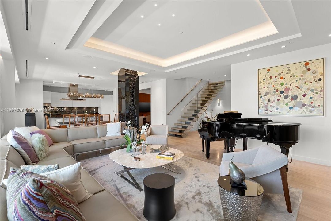 En Venta: $5,750,000 (3 camas, 3 baños, 3084 Pies cuadrados)