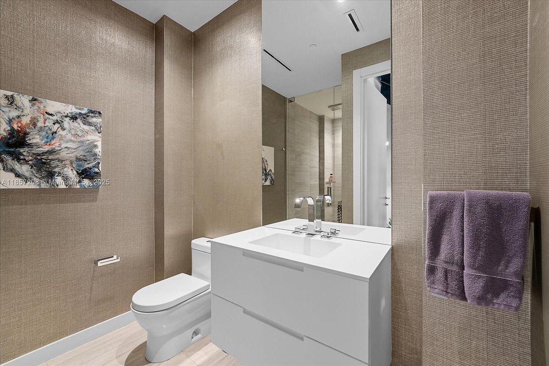 En Venta: $5,750,000 (3 camas, 3 baños, 3084 Pies cuadrados)