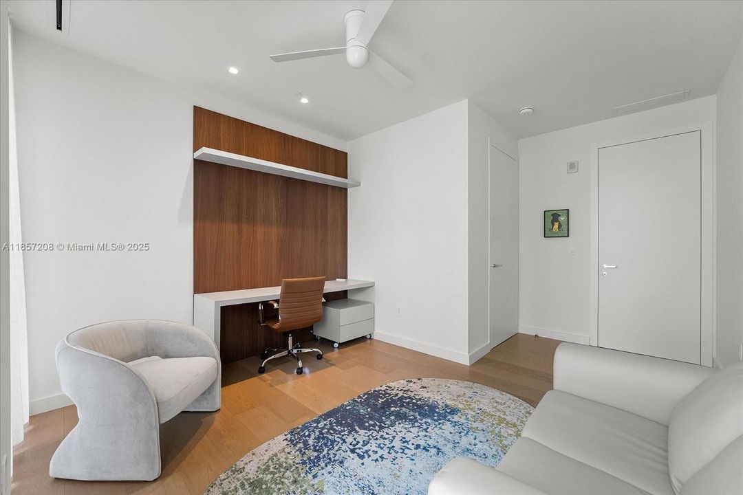 En Venta: $5,750,000 (3 camas, 3 baños, 3084 Pies cuadrados)