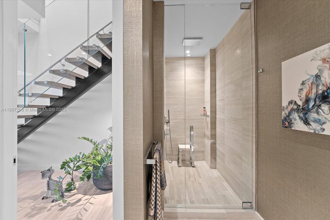 En Venta: $5,750,000 (3 camas, 3 baños, 3084 Pies cuadrados)