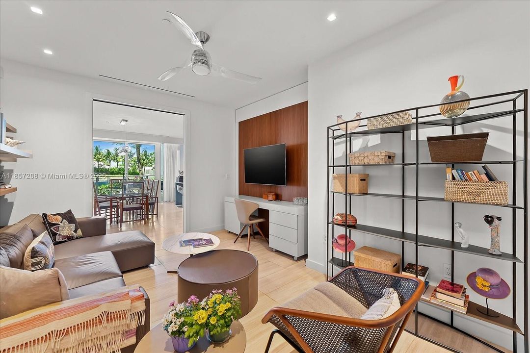 En Venta: $5,750,000 (3 camas, 3 baños, 3084 Pies cuadrados)