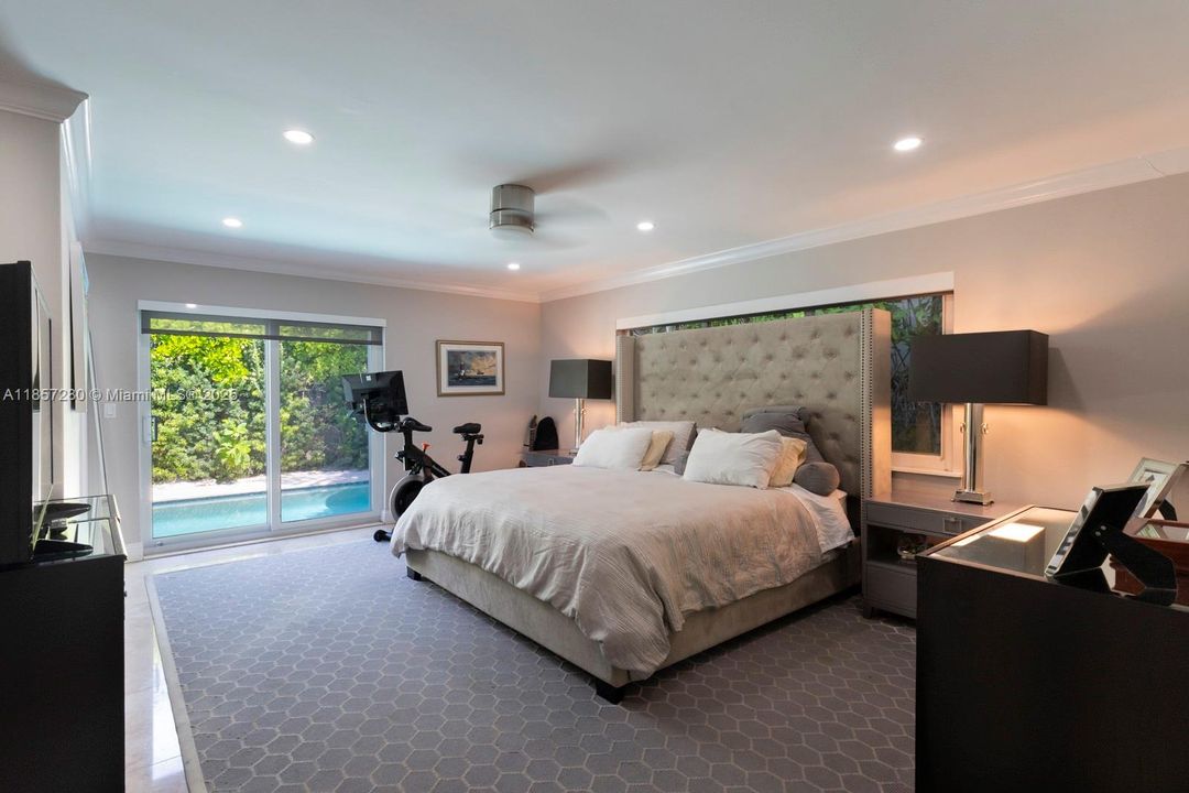 For Sale: $3,560,000 (5 beds, 3 baths, 2429 Square Feet)