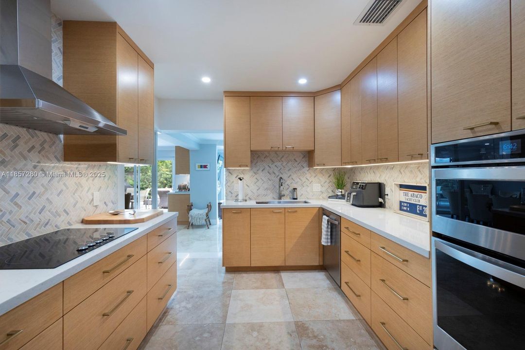 For Sale: $3,560,000 (5 beds, 3 baths, 2429 Square Feet)