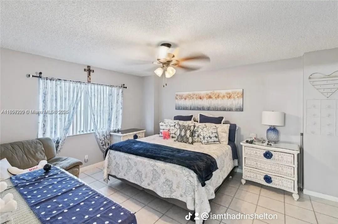 合同活跃: $199,000 (2 贝兹, 2 浴室, 1350 平方英尺)