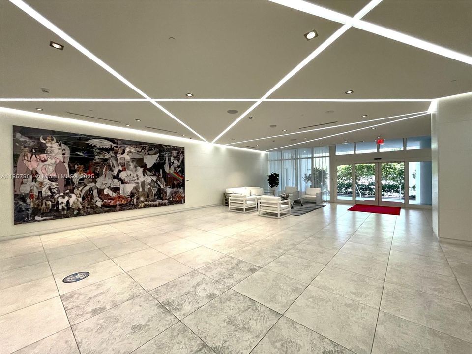 For Sale: $439,499 (1 beds, 1 baths, 730 Square Feet)