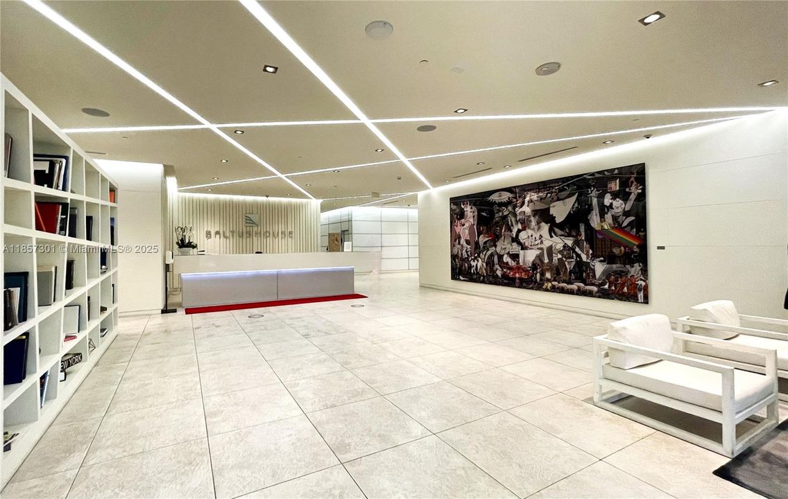 For Sale: $439,499 (1 beds, 1 baths, 730 Square Feet)