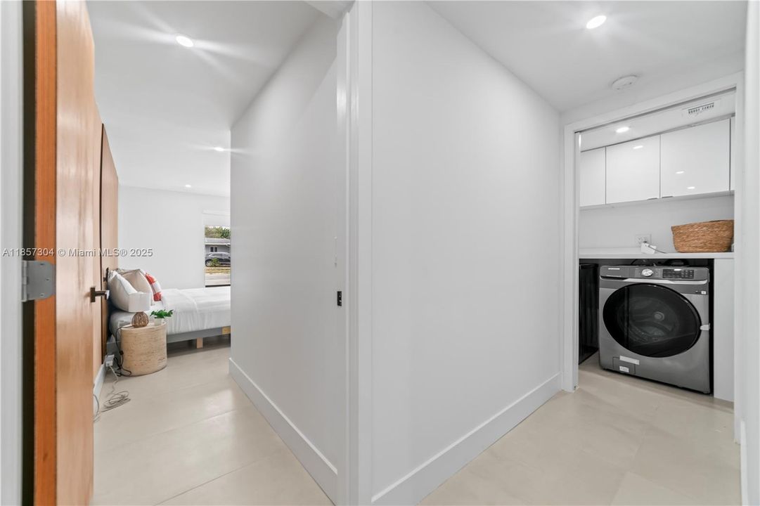 En Renta: $9,999 (4 camas, 3 baños, 1640 Pies cuadrados)