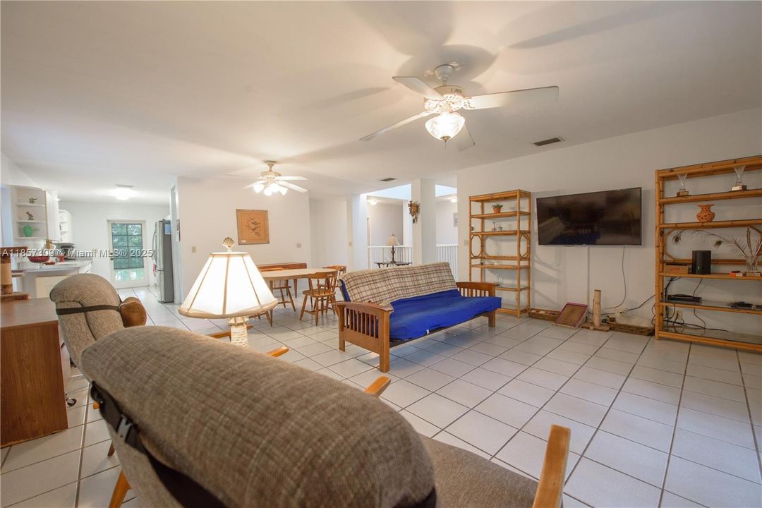 Active With Contract: $899,900 (4 beds, 2 baths, 3449 Square Feet)