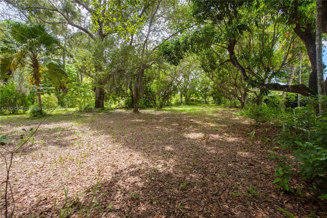 Active With Contract: $899,900 (4 beds, 2 baths, 3449 Square Feet)