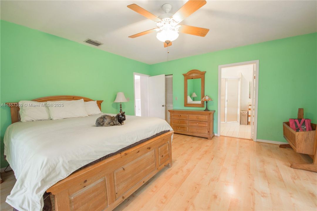 Active With Contract: $899,900 (4 beds, 2 baths, 3449 Square Feet)