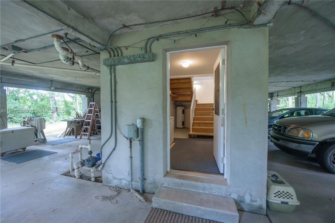 Active With Contract: $899,900 (4 beds, 2 baths, 3449 Square Feet)