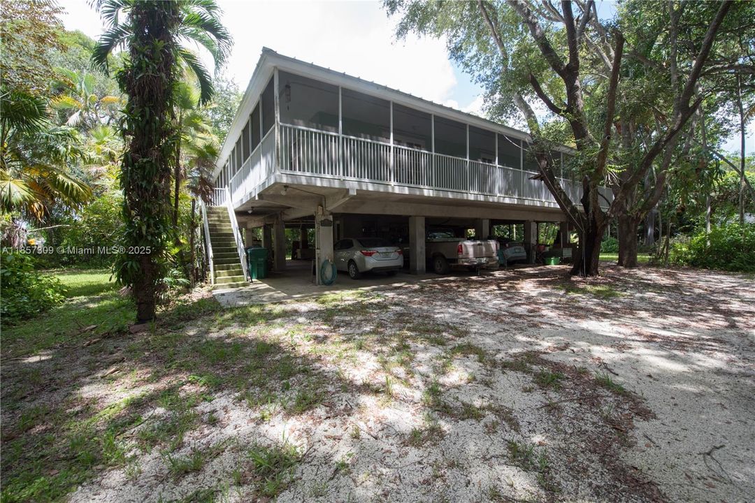 Active With Contract: $899,900 (4 beds, 2 baths, 3449 Square Feet)