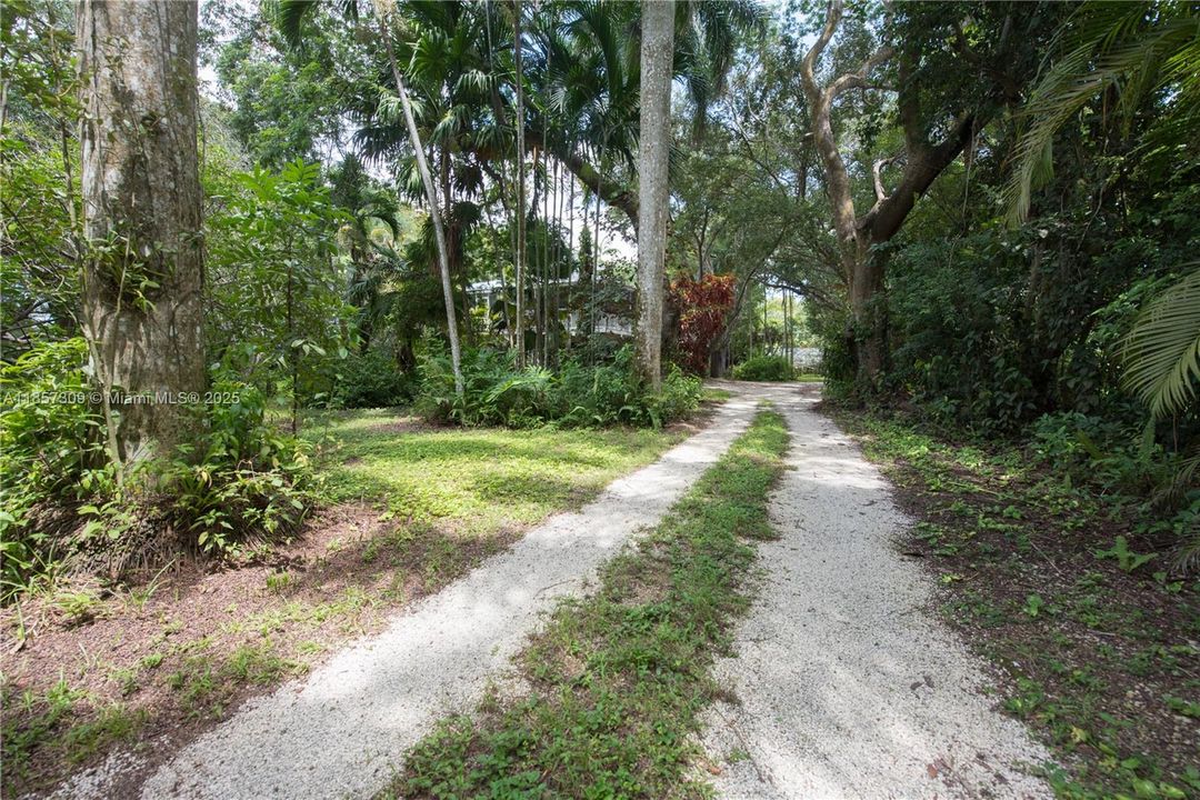 Active With Contract: $899,900 (4 beds, 2 baths, 3449 Square Feet)