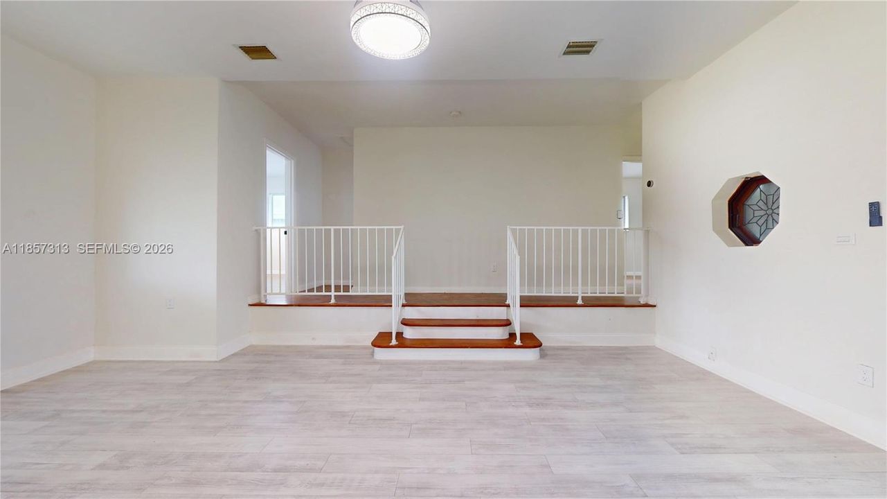 На продажу: $560,000 (3 спален, 2 ванн, 1392 Квадратных фут)