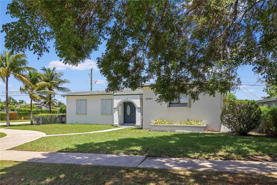 На продажу: $560,000 (3 спален, 2 ванн, 1392 Квадратных фут)