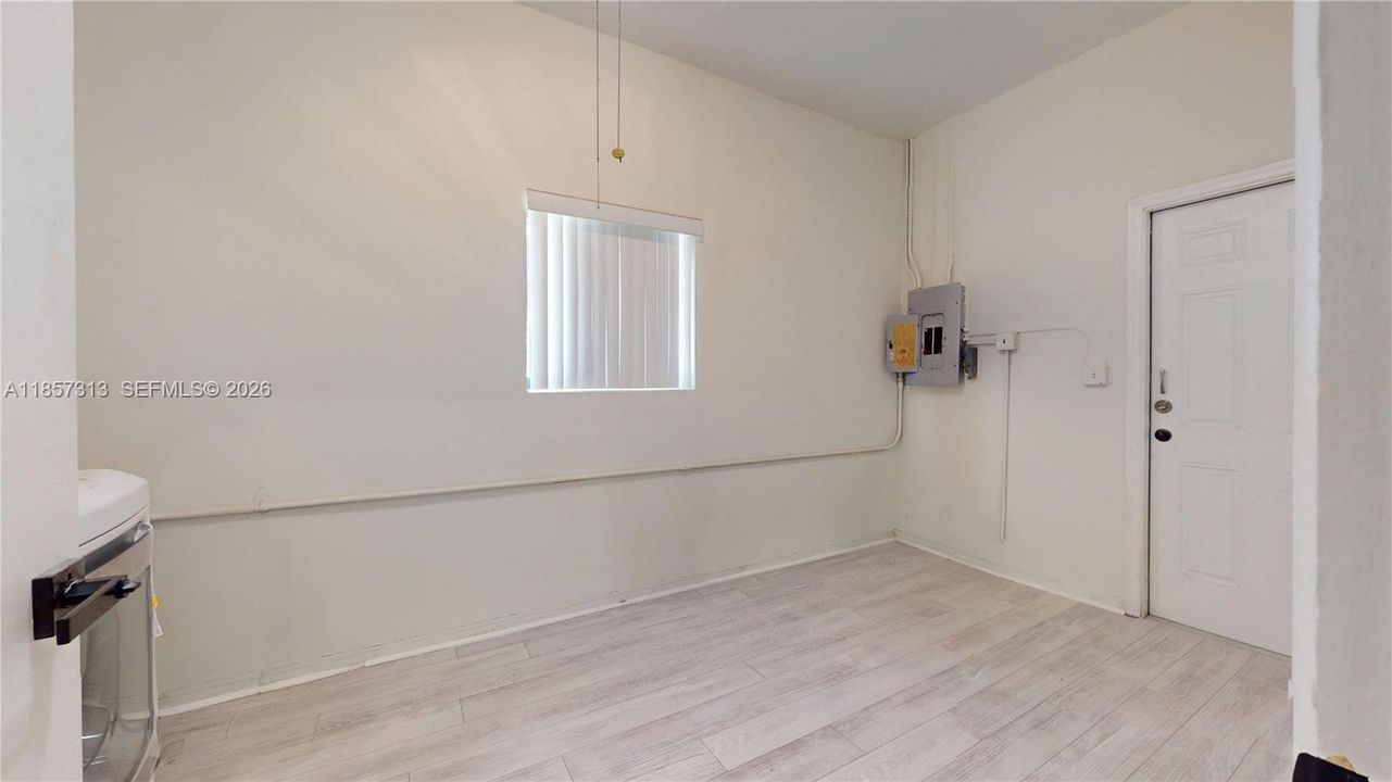 На продажу: $560,000 (3 спален, 2 ванн, 1392 Квадратных фут)