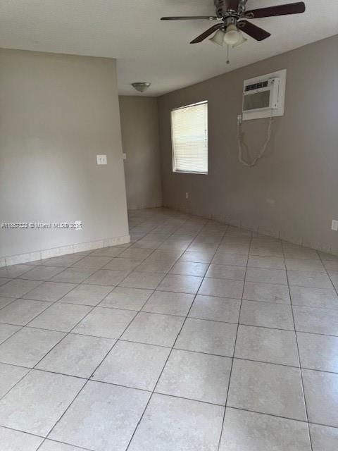 Recently Rented: $1,600 (1 beds, 1 baths, 1150 Square Feet)