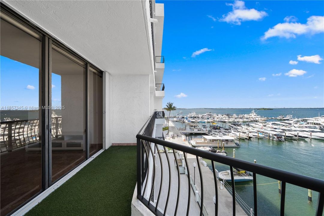 最近售出: $199,000 (0 贝兹, 1 浴室, 400 平方英尺)