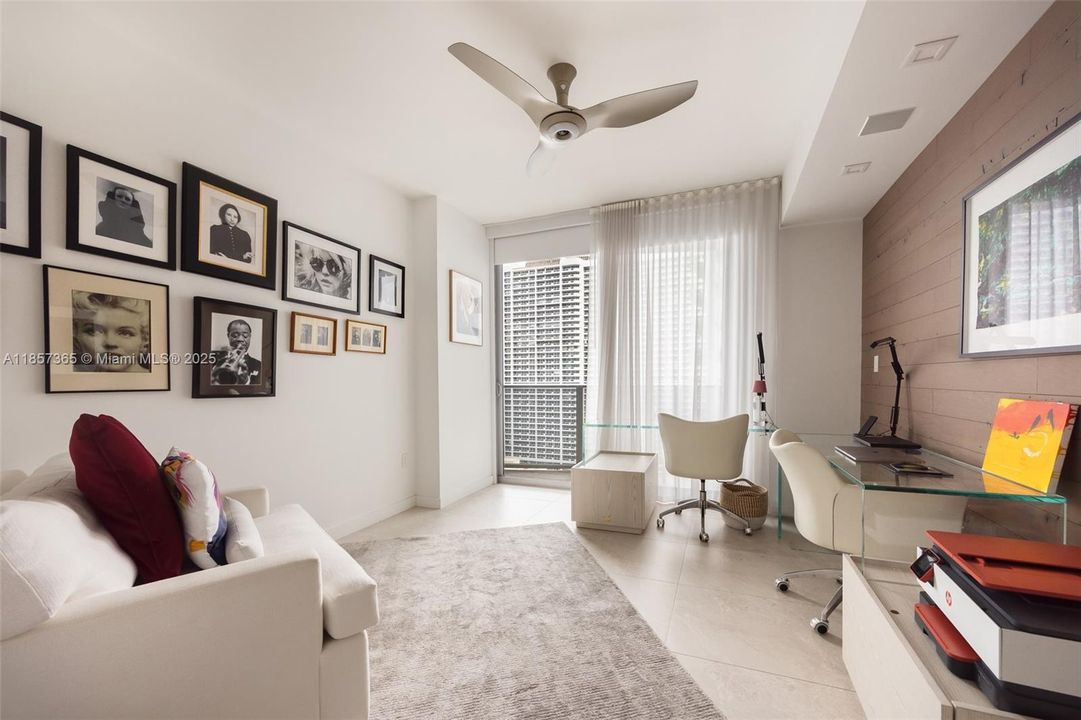 Recently Sold: $1,999,999 (3 beds, 4 baths, 2018 Square Feet)