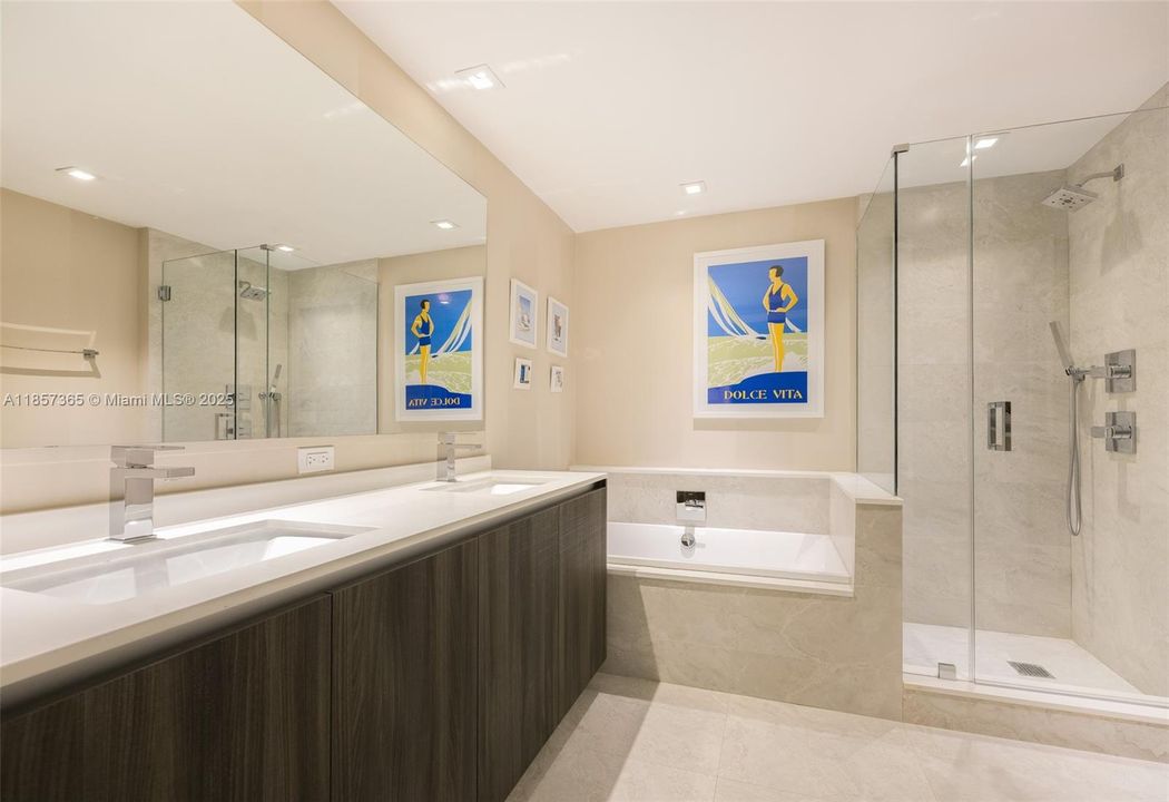 Recently Sold: $1,999,999 (3 beds, 4 baths, 2018 Square Feet)