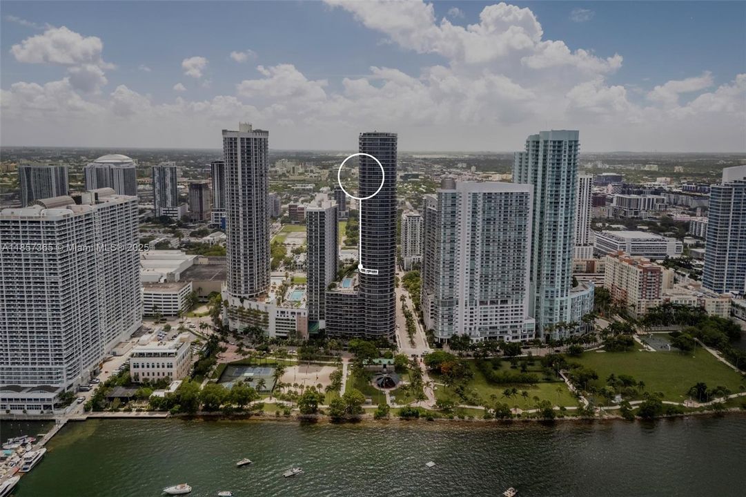 Recently Sold: $1,999,999 (3 beds, 4 baths, 2018 Square Feet)