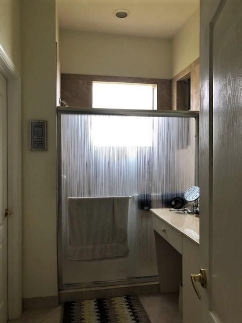 Master bathroom 1