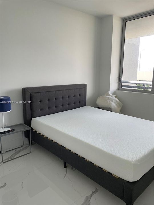 待售: $609,000 (2 贝兹, 2 浴室, 1115 平方英尺)