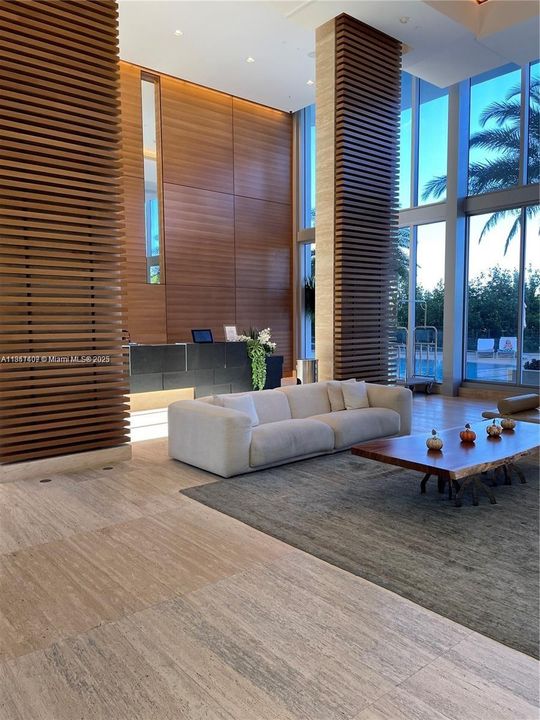 待售: $609,000 (2 贝兹, 2 浴室, 1115 平方英尺)