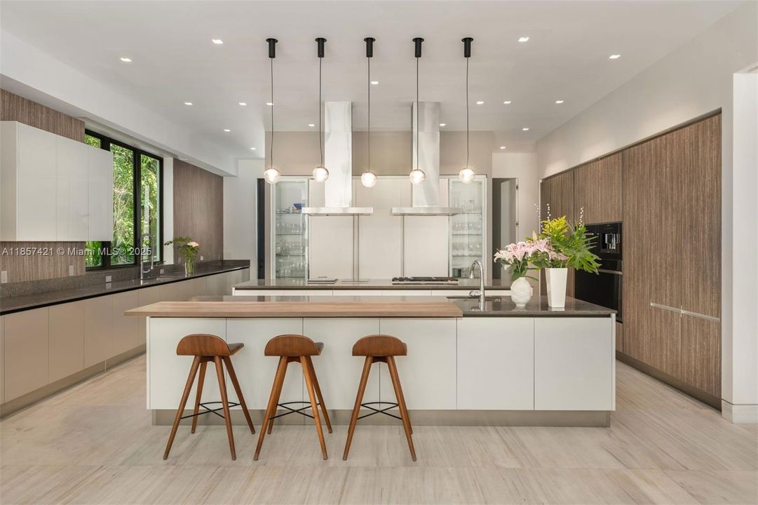 待售: $39,490,000 (8 贝兹, 8 浴室, 12292 平方英尺)