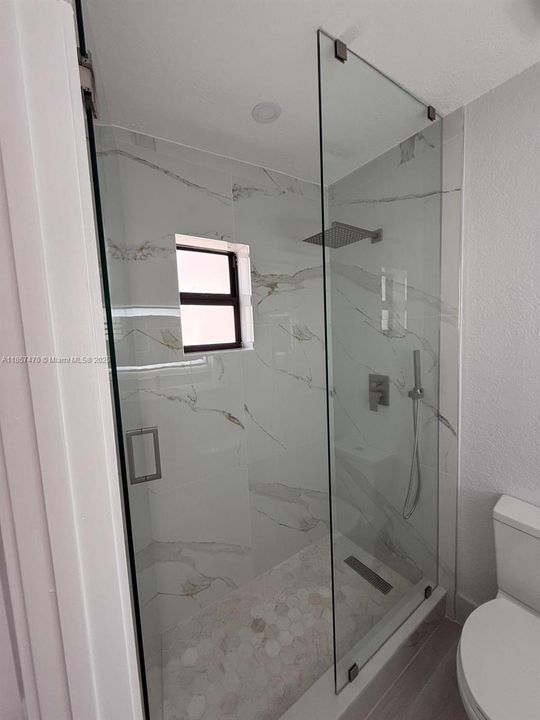 For Sale: $725,000 (3 beds, 2 baths, 1428 Square Feet)