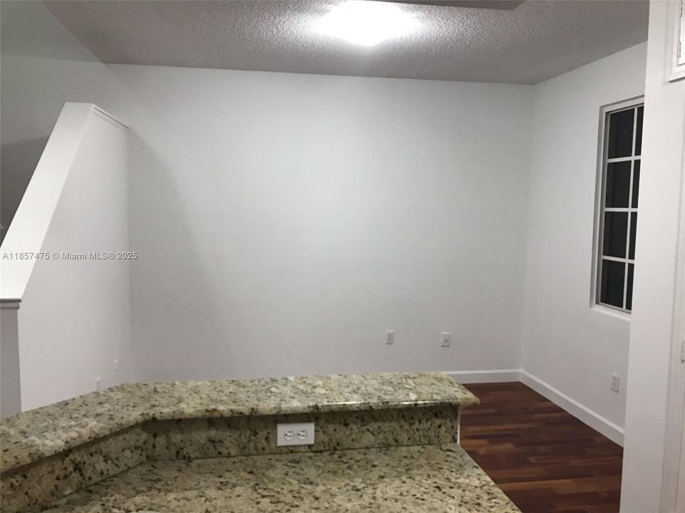 На продажу: $469,000 (2 спален, 2 ванн, 1316 Квадратных фут)