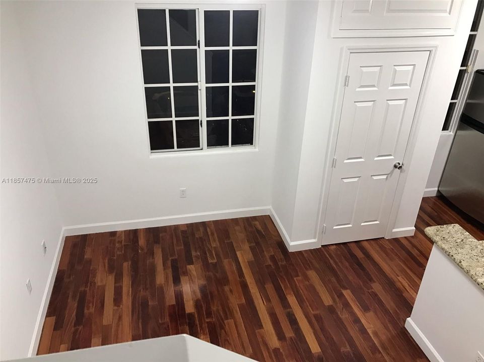 На продажу: $469,000 (2 спален, 2 ванн, 1316 Квадратных фут)