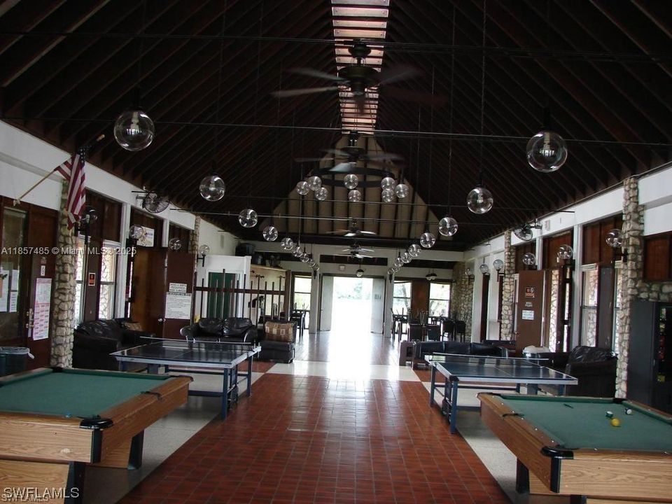 En Venta: $87,000 (1.27 acres)