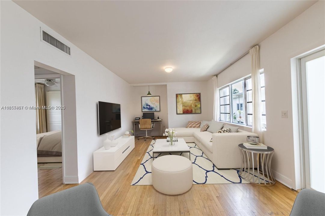 For Sale: $509,900 (1 beds, 1 baths, 664 Square Feet)