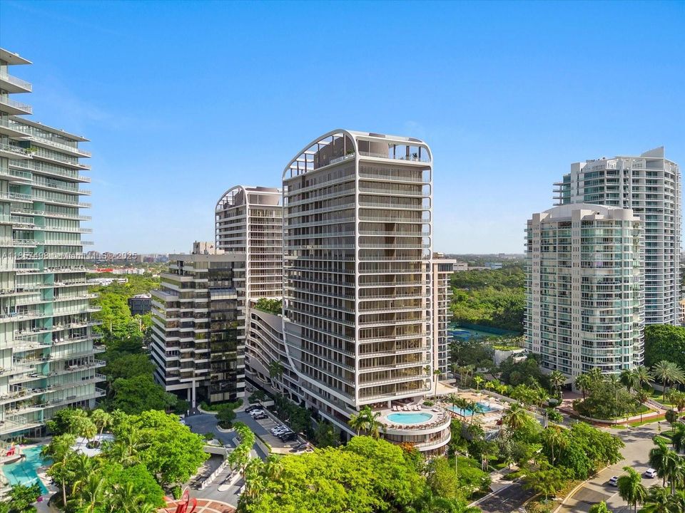 Recently Sold: $1,495,000 (2 beds, 2 baths, 1300 Square Feet)