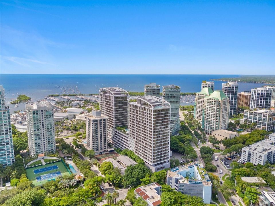 Recently Sold: $1,495,000 (2 beds, 2 baths, 1300 Square Feet)